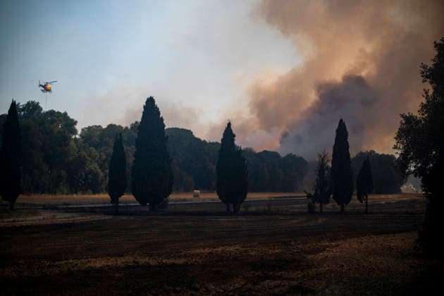 The Fire Department Stabilizes 70% of the Right Flank of the Fire in La Bisbal d Empordà, Girona. View of the fire in La Bisbal d Empordà on July 4, 2026, in Cruïlles, Sant Sadurní de l Heura, Girona, Catalonia, Spain The Generalitat’s Bombers managed to stabilize 70% of the right flank of the fire that broke out on Friday in La Bisbal d’Empordà early Saturday morning. JULY 4, 2026 Lorena Sopê Cruïlles Sant Sadurni de l’Heura Cruï¯lles Sant Sadurni de l’Heura, Spain  Copyright: xLorenaxSopÃªnax 7644294