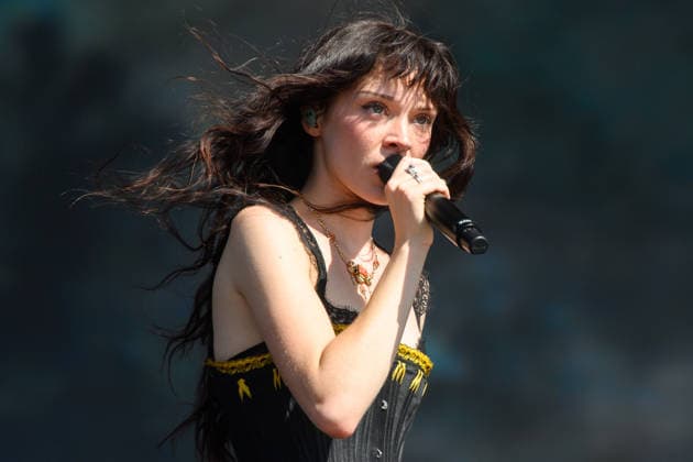 Holly Humberstone Performs at BST Hyde Park, London, UK - Sat 4 Jul 2026 English singer-songwriter Holly Humberstone performs on the Great Oak Stage at BST Hyde Park Festival in Hyde Park in London, England, UK on Saturday 4 July 2026., Credit:Justin Ng Avalon UK, England, London, Hyde Park  Copyright: xJustinxNgx xAvalonx 1114423748
