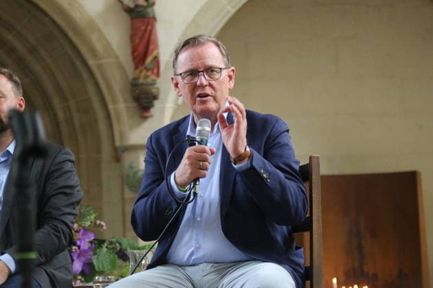 Bodo Ramelow (Bundestagsabgeordneter und ehemaliger Thüringer Ministerpräsident) bei der Podiumsdiskussion zum Aufruf Erfurt - Stadt der Freiheit, der Verantwortung und der Demokratie in der Erfurter in der Predigerkirche. Erfurt, 04.07.2026. Die Veranstaltung war Teil des zivilgesellschaftlichen Festes der Demokratie, welches im Kontext der zeitgleich stattfindenden AfD-Bundesparteitage und der damit verbundenen Großdemonstrationen in der Stadt organisiert wurde. *** Bodo Ramelow, Member of the Bundestag and former Minister-President of Thuringia, at the panel discussion on the Erfurt: City of Freedom, Responsibility, and Democracy initiative, held at the Predigerkirche in Erfurt, July 4, 2026. The event was part of Copyright: xAgenturxMatthiasxWehnertx xM.xGränzdörferx