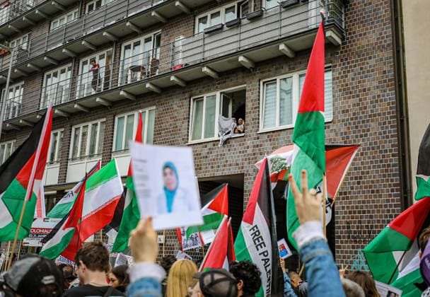 July 4, 2026, Berlin, Berlin, Germany: Berlin, Germany, July 4, 2026: Demonstrators take part in a pro-Palestinian march through central Berlin calling for an end to the war in Gaza, protection of medical workers, and the release of detained Palestinian doctor Hussam Abu Safiya. Participants carried Palestinian flags, banners and photographs during the demonstration. ZUMA Press Wire. Berlin Germany  - ZUMAa268 20260704_zip_a268_010 Copyright: xAbdelrahmanxAlkahloutx