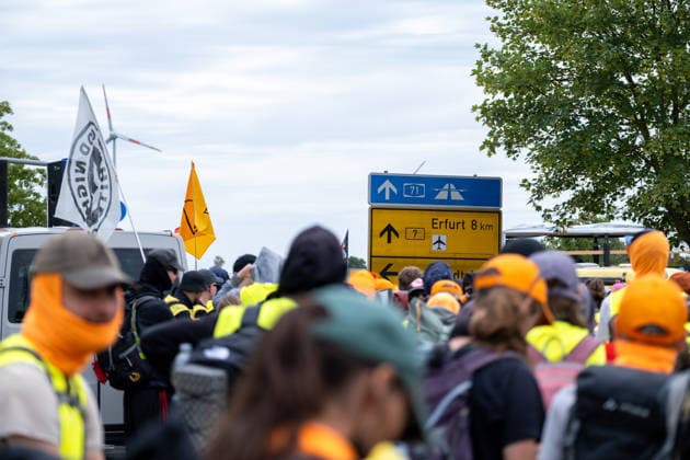 Mass demonstrations accompany AfD party congress in eastern Germany ERFURT, GERMANY - JULY 04: Protesters take part in coordinated civil disobedience actions during demonstrations against the federal party congress of the Alternative for Germany (AfD) in Erfurt, Germany, on July 4, 2026. Around 8:30 a.m., demonstrators established multiple blockades on roads leading to the Messe Erfurt exhibition grounds, with organizers reporting tens of thousands of participants attempting to hinder delegates from reaching the congress venue. More than 5,000 police officers were deployed from across Germany to secure the event and clear access routes. The AfD is a right-wing populist political party and one of Germany’s largest opposition parties Mouafak  Copyright: x2026xAnadoluxMouafakxMahmaljix