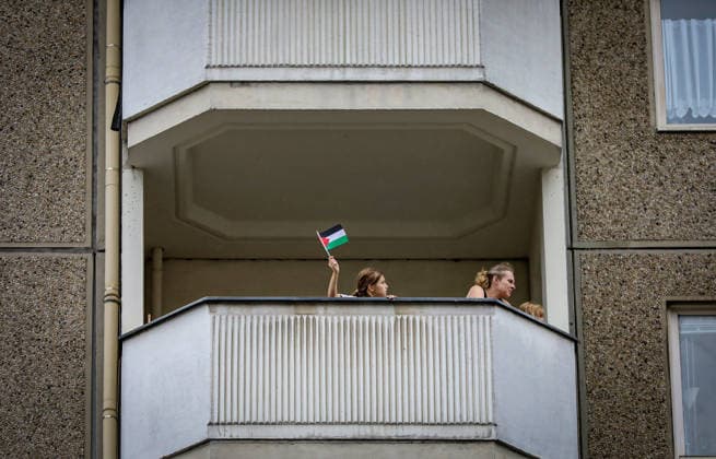 July 4, 2026, Berlin, Berlin, Germany: Berlin, Germany, July 4, 2026: Demonstrators take part in a pro-Palestinian march through central Berlin calling for an end to the war in Gaza, protection of medical workers, and the release of detained Palestinian doctor Hussam Abu Safiya. Participants carried Palestinian flags, banners and photographs during the demonstration. ZUMA Press Wire. Berlin Germany  - ZUMAa268 20260704_zip_a268_018 Copyright: xAbdelrahmanxAlkahloutx