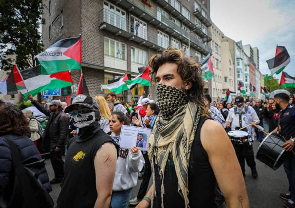 July 4, 2026, Berlin, Berlin, Germany: Berlin, Germany, July 4, 2026: Demonstrators take part in a pro-Palestinian march through central Berlin calling for an end to the war in Gaza, protection of medical workers, and the release of detained Palestinian doctor Hussam Abu Safiya. Participants carried Palestinian flags, banners and photographs during the demonstration. ZUMA Press Wire. Berlin Germany  - ZUMAa268 20260704_zip_a268_026 Copyright: xAbdelrahmanxAlkahloutx