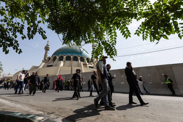 Iran: Funeral ceremonies for the late Iranian Supreme Leader Mourners gather for the start of the days-long funeral ceremonies for the late Iranian Supreme Leader Ayatollah Ali Khamenei and members of his family at the Imam Khomeini Mosalla Grand Mosque. RESTRICTIONS: NO Access Israel Media Persian Language TV Stations Outside Iran Strictly No Access BBC Persian VOA Persian Manoto TV Iran International TV Tehran Tehran Iran Copyright: SobhanxFarajvan