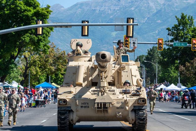 July 4, 2026, Provo, Utah, USA: A military self-propelled howitzer tank drives down the route as part of a military parade display during America s Freedom Festival Grand Parade in Provo, Utah, Saturday, July 4, 2026. The annual Independence Day event features expanded programming to honor the 250th anniversary of United States independence. Provo USA - ZUMAm292 20260704_znp_m292_009 Copyright: xCharlesxMcClintockxWilsonx