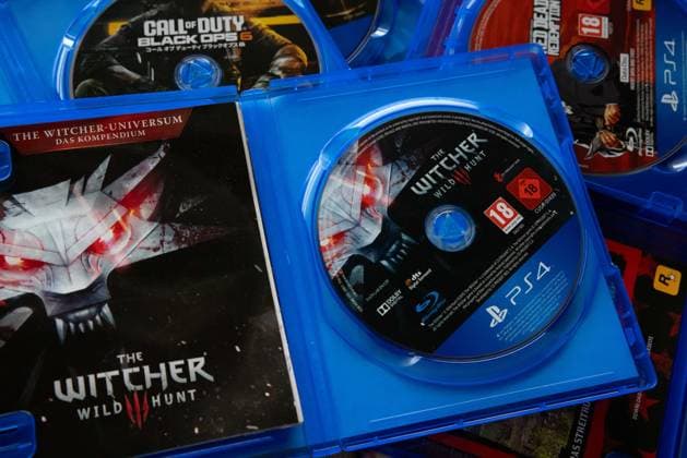 End of physical games Open cases with physical discs of PlayStation 4 games The Witcher 3 , Call of Duty Black Ops 6 and Red Dead Redemption 2 . On July 1st 2026, Sony Interactive Entertainment confirmed it will discontinue manufacturing physical game discs for all new Playstation titles starting January 2028. Yokohama Japan Copyright: xStanislavxKogikux xSOPAxImagesx Stanislav-Kogiku-1438663
