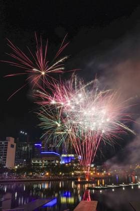 July 4, 2026, Tampa, Florida, USA: Fireworks blast off in front of the Julian B. Lane Riverfront Park as part of the Liberty By The Bay citywide celebration on Saturday, July 4, 2026 in Tampa. Tampa USA - ZUMAs70_ 20260704_zan_s70_018 Copyright: xLuisxSantanax