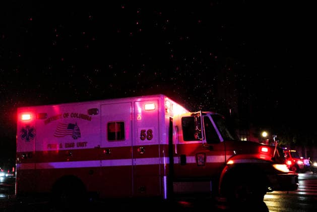 July 4, 2026, Washington, District Of Columbia, USA: An ambulance drives through the rain in Washington, D.C. on July 4, 2026. The Freedom 250 Independence Day celebration on the National Mall was evacuated and portions of the event delayed to to incoming thunderstorms. Washington USA  - ZUMAd227 20260704_znp_d227_027 Copyright: xBryanxDozierx