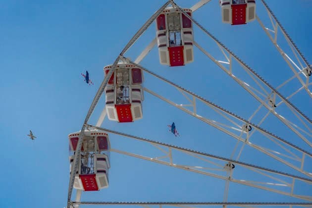 July 4, 2026, Washington, United States: NASA jets fly over the Great American State Fair on the National Mall, in Washington. Washington United States - ZUMAs197 20260704_aaa_s197_251 Copyright: xJenxGolbeckx