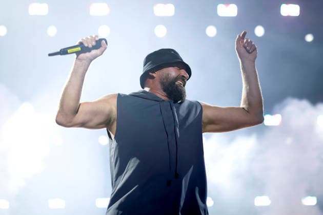 Sänger Gentleman auf der Red Stage beim Summerjam Festival 2026 am Fühlinger See. Das Summerjam Festival ist eines der größten Reggae-Festivals in Europa und existiert dieses Jahr 39 Jahre, 29 davon in Köln. Köln, 04.07.2026 NRW Deutschland *** Singer Gentleman on the Red Stage at the Summerjam Festival 2026 at Fühlinger See. The Summerjam Festival is one of the largest reggae festivals in Europe and is celebrating its 39th anniversary this year, 29 of which have been held in Cologne. Cologne, July 4, 2026, North Rhine-Westphalia, Germany Copyright: xChristophxHardtx