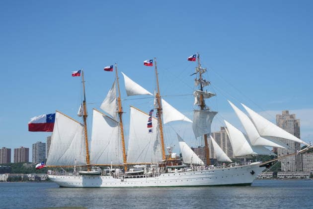 July 4, 2026, New York, Ny, USA: America 250 Tall Ships Parade and Air Show on the Hudson River, NYC.July 4,, 2026. . America 250 Tall Ships Parade on the Hudson River, NYC.July 4,, 2026. New York USA - ZUMAms4_ 20260704_faf_ms4_010 Copyright: xSoniaxMoskowitzxGordonx