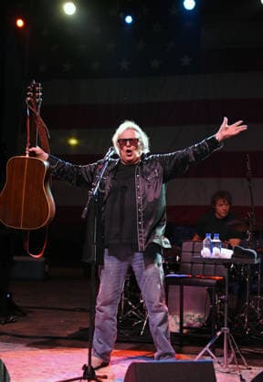 July 4, 2026, Atlanta, Georgia, USA: Don McLean, July 4th 2026 Stars & Stripes Celebration, City Green at Sandy Springs, Georgia 7-4-26 Atlanta USA  - ZUMAs380 20260704_zep_s380_005 Copyright: xDerekxStormx