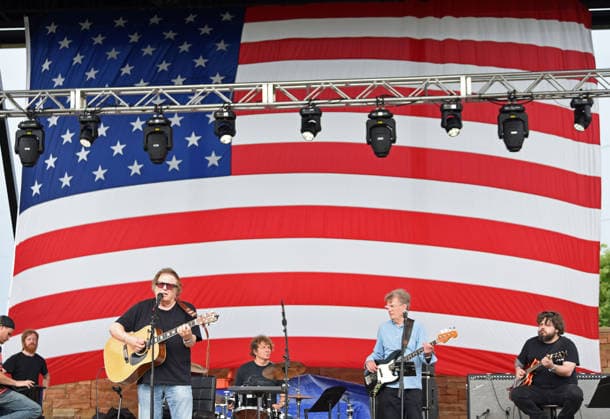 July 4, 2026, Atlanta, Georgia, USA: Don McLean, July 4th 2026 Stars & Stripes Celebration, City Green at Sandy Springs, Georgia 7-4-26 Atlanta USA  - ZUMAs380 20260704_zep_s380_035 Copyright: xDerekxStormx