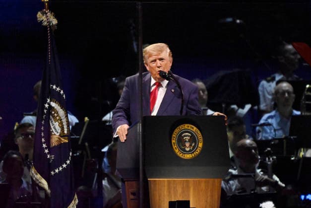 President Donald Trump speaks during a Salute to America event to celebrate America s 250th anniversary in Washington DC on Saturday, July 4, 2026. The speech is scheduled to conclude with a 35 minute fireworks display featuring 850,000 pyrotechnic effects.  WAP20260704939 DANIELxHEUER