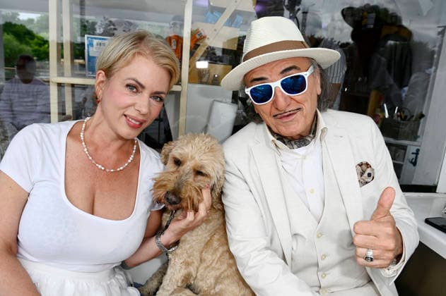 Gerlinde Jänicke und Lo Graf von Blickensdorf beim Diner en Blanc mit Bootsfahrt zum NYX Hotel Berlin Köpenick. Berlin, 04.07.2026 *** Gerlinde Jänicke and Lo Graf von Blickensdorf at the Diner en Blanc, featuring a boat ride to the NYX Hotel Berlin Köpenick, Berlin, July 4, 2026 Foto:xN.xKubelkax xFuturexImagex blanc_6706