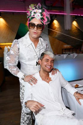 Julian F.M. Stoeckel und Marcell Damaschke beim Diner en Blanc mit Bootsfahrt zum NYX Hotel Berlin Köpenick. Berlin, 04.07.2026 *** Julian F. M. Stoeckel and Marcell Damaschke at the Diner en Blanc, including a boat ride to the NYX Hotel Berlin Köpenick, Berlin, July 4, 2026 Foto:xN.xKubelkax xFuturexImagex blanc_6709