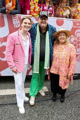 ABB SCHLAGERMOVE-Vincent Gross, Andreas Ellermann, Kathy Kelly zu Gast beim Schlagermove auf dem Heiligengeistfeld in Hamburg am 04.07.2025 Hamburg Deutschland *** ABB SCHLAGERMOVE: Vincent Gross, Andreas Ellermann, and Kathy Kelly as guests at the Schlagermove on the Heiligengeistfeld in Hamburg on July 4, 2025, Hamburg, Germany