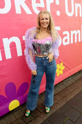 ABB SCHLAGERMOVE- Julia Lindholm zu Gast beim Schlagermove auf dem Heiligengeistfeld in Hamburg am 04.07.2025 Hamburg Deutschland *** ABB SCHLAGERMOVE: Julia Lindholm to perform at the Schlagermove on the Heiligengeistfeld in Hamburg on July 4, 2025, Hamburg, Germany