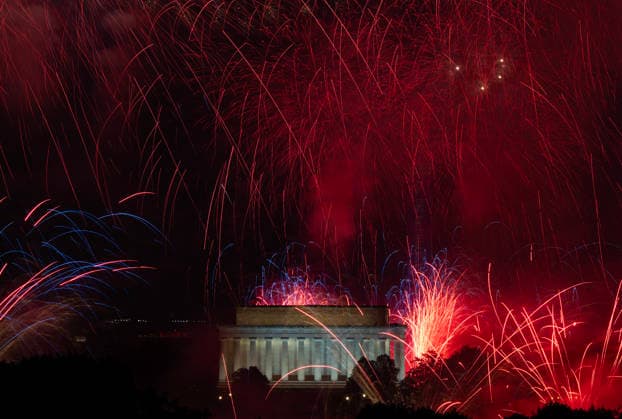 Fireworks explode around the Lincoln Memorial on the National Mall as part of the America 250 celebrations in Washington DC on Saturday, July 4, 2026. The 35-minute July 4 fireworks show featured 850,000 fireworks and pyrotechnic effects.  WAP20260704106 PATxBENIC