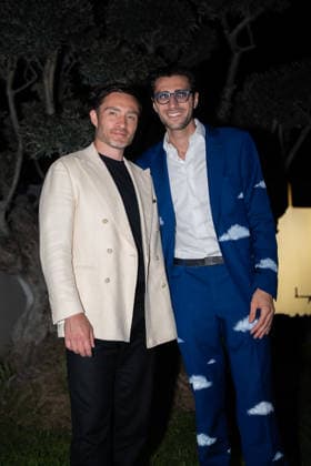 Outdoor Film Festival - OFF 2026 in San Valentino Torio - 04 July 2026 Ed Westwick (L) and Giuliano Squitieri (R) attend the Photocall during the Outdoor Film Festival 2026. San Valentino Torio Italy Copyright: xAndreaxGulíx xSOPAxImagesx AGULI_OFF2025_03(83)