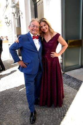 Wigald Boning Schauspieler Teresa Boning Opernsaengerin Muenchen 04.07.2026 Max Joseph Platz Bayerische Staatsoper OPER FUER ALLE Die Wallkuere -Richard Wagner Foto Muenchen *** Wigald Boning, actor; Teresa Boning, opera singer; Munich, July 4, 2026; Max Joseph Square; Bavarian State Opera; OPERA FOR ALL; *Die Walküre* by Richard Wagner; Photo: Munich