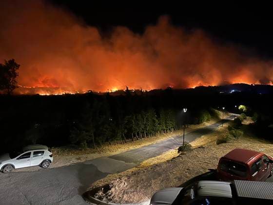Huge fire broke out on Trevillach - Pyrenees-Orientales Huge fire broke out on the territory of the commune of Trévillach, on the outskirts of Montalba-le-Château, (Pyrénées-Orientales) about 35 kilometres from Perpignan on July 4, 2026. Photo by Geyres-Castoldi ABACAPRESS.COM Montalba-le-Château France  Copyright: xCastoldixIsabelle ABACAx