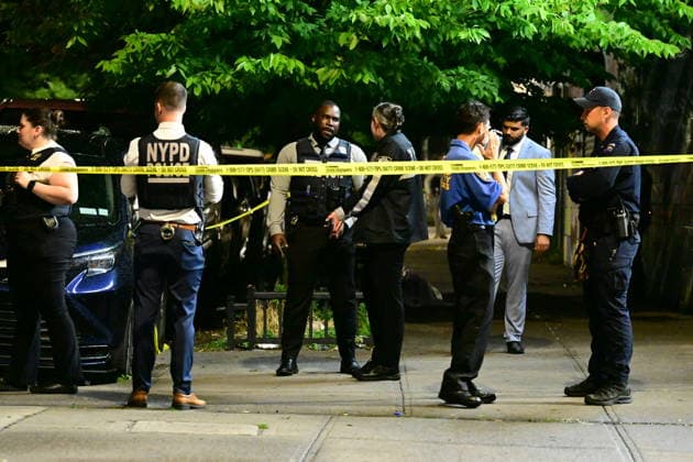 8 wounded in mass shooting on July 4th holiday in New York s Coney Island NEW YORK, UNITED STATES - JULY 4: NYPD officers work at the scene after eight people, including four children, were shot in a mass shooting near the intersection of West 30th Street and Surf Avenue in the Coney Island neighborhood of Brooklyn, New York, United States, on July 4, 2026. The victims were transported to local hospitals, a firearm was recovered at the scene, and the investigation remained ongoing with no arrests reported. Kyle Mazza Anadolu New York United States. Editorial use only. Please get in touch for any other usage.  Copyright: x2026xAnadoluxKylexMazzax