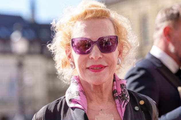 Sunnyi Melles bei der Ankunft zum Event Oper für alle 2026 im Rahmen der Münchner Opernfestspiele mit der Live-Opernübertragung von Richard Wagners Die Walküre im Nationaltheater. München, 04.07.2026 *** Sunnyi Melles upon her arrival at the Opera for All 2026 event, part of the Munich Opera Festival, featuring a live opera broadcast of Richard Wagner s *Die Walküre* at the National Theater in Munich, July 4, 2026 Foto:xN.xKolinzx xFuturexImagex oper_6764