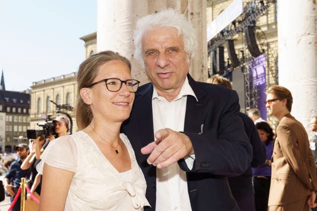 Katharina Koch und Udo Wachtveitl bei der Ankunft zum Event Oper für alle 2026 im Rahmen der Münchner Opernfestspiele mit der Live-Opernübertragung von Richard Wagners Die Walküre im Nationaltheater. München, 04.07.2026 *** Katharina Koch and Udo Wachtveitl upon their arrival at the Opera for All 2026 event, part of the Munich Opera Festival, featuring a live opera broadcast of Richard Wagner’s *Die Walküre* at the National Theater in Munich, July 4, 2026 Foto:xN.xKolinzx xFuturexImagex oper_6768