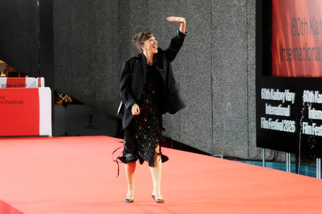 Maggie Gyllenhaal beim Special Screening The Bride! - Es lebe die Braut auf dem 60. Internationalen Filmfestival Karlovy Vary 2026 in der Grand Hall im Festival Hotel Thermal. Karlsbad, 04.07.2026 *** Maggie Gyllenhaal at the special screening of *The Bride: Long Live the Bride* at the 60th Karlovy Vary International Film Festival in 2026, held in the Grand Hall of the Festival Hotel Thermal in Karlovy Vary, July 4, 2026 Foto:xB.xThomasx xFuturexImagex gyllenhaal_6724