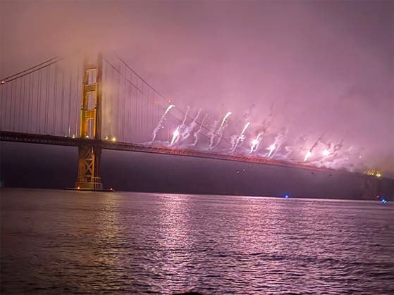 The 250th Fourth of July anniversary fireworks begin on the Golden Gate Bridge in Sausalito, California on Saturday, July 4, 2026.  SXP2026070402 TERRYxSCHMITT