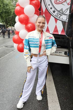 Schlagermove Hamburg Joelina Drews, Schlagermove, Heiligengeistfeld Hamburg, 04.07.2026 *** Schlagermove Hamburg Joelina Drews, Schlagermove, Heiligengeistfeld, Hamburg, July 4, 2026 Copyright: xEventpressxBecherx