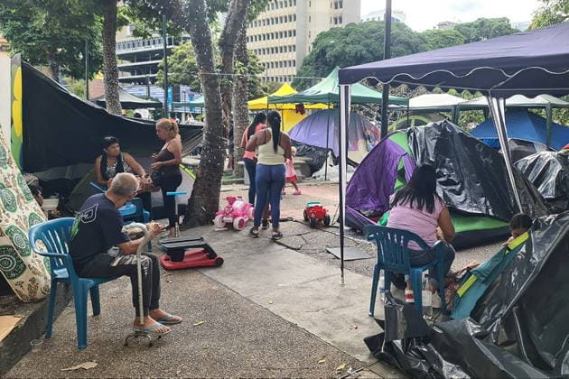 VENEZUELA, CARACAS - JULY 5, 2026: A tent camp provides temporary accommodation to victims of the June 24 earthquakes Caracas Venezuela  - ZUMAt113 20260705_zaa_t113_070 Copyright: xMikhailxMakeyevx