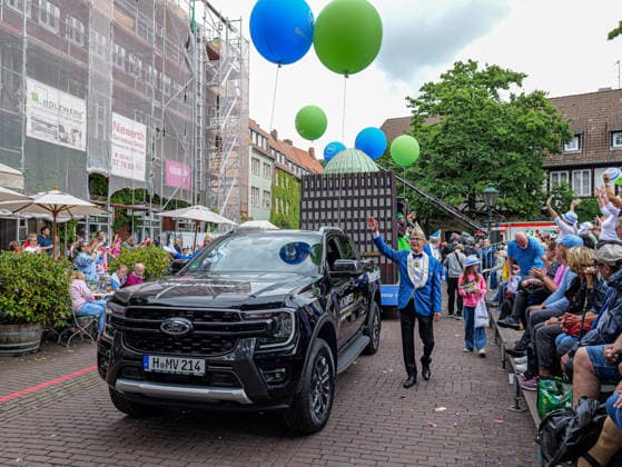 Schützenausmarsch 2026 in Hannover Das weltgrößte 497. Schützenfest beginnt traditionsgemäß mit dem großen Schützenausmarsch in der Innenstadt von Hannover. *** 2026 Schützenausmarsch in Hanover The world s largest Schützenfest, featuring 497 participants, traditionally begins with the grand Schützenausmarsch in downtown Hanover Copyright: xBerndxGüntherx