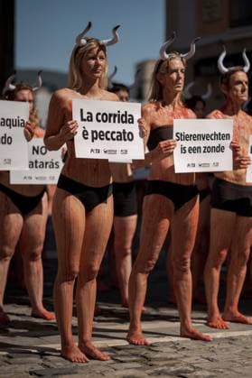 Animal rights activists protest in Pamplona ahead of San Fermin Festival PAMPLONA, SPAIN JULY 5, 2026: Animal rights activists from PETA (People for the Ethical Treatment of Animals) and AnimaNaturalis take part in a demonstration against bullfighting and the Running of the Bulls in Pamplona, Spain, on July 5, 2026, ahead of the San Fermin Festival. The annual festival, which begins on July 6, is internationally known for its traditional bull runs and bullfights, practices that the organizations oppose on animal welfare grounds. Pamplona Navarre Spain Copyright: x xGarixGaraialdex xJNAxPressx