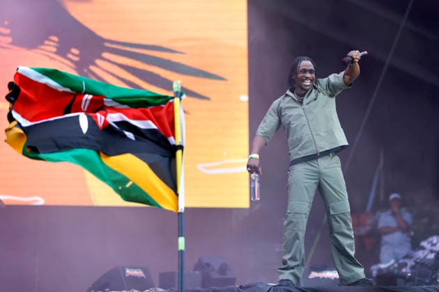 Sänger Christopher Martin auf der Red Stage beim Summerjam Festival 2026 am Fühlinger See. Das Summerjam Festival ist eines der größten Reggae-Festivals in Europa und existiert dieses Jahr 39 Jahre, 29 davon in Köln. Köln, 04.07.2026 NRW Deutschland *** Singer Christopher Martin on the Red Stage at the 2026 Summerjam Festival at Fühlinger See. The Summerjam Festival is one of the largest reggae festivals in Europe and is celebrating its 39th anniversary this year, 29 of which have been held in Cologne. Cologne, July 4, 2026, North Rhine-Westphalia, Germany Copyright: xChristophxHardtx