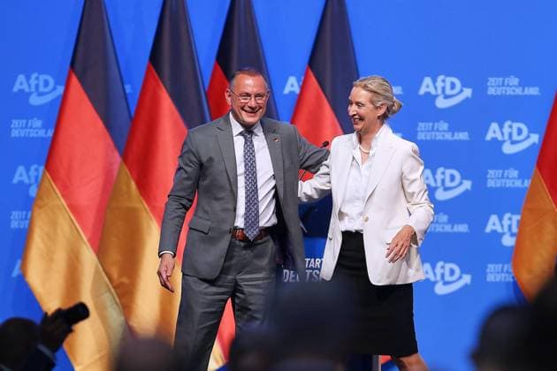 Erfurt, Thüringen, Deutschland, 05.07.2026: Messe: AfD-Bundesparteitag: Tino Chrupalla und Alice Weidel *** Erfurt, Thuringia, Germany, July 5, 2026: AfD National Party Convention featuring Tino Chrupalla and Alice Weidel Copyright: xdtsxNachrichtenagenturx dts_126595