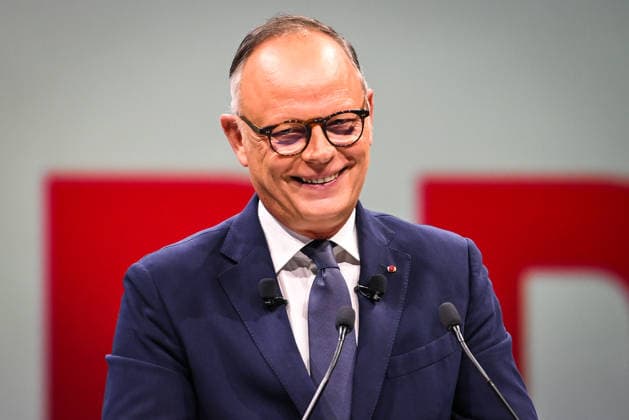 July 5, 2026, Paris, France, France: The president of French right-wing party Horizons, former Prime Minister and presidential candidate for 2027 Edouard Philippe speaks during his campaign rally at Adidas Arena on July 05, 2026 in Paris, France. Paris France  - ZUMAm308 20260705_zsp_m308_010 Copyright: xMatthieuxMirvillex