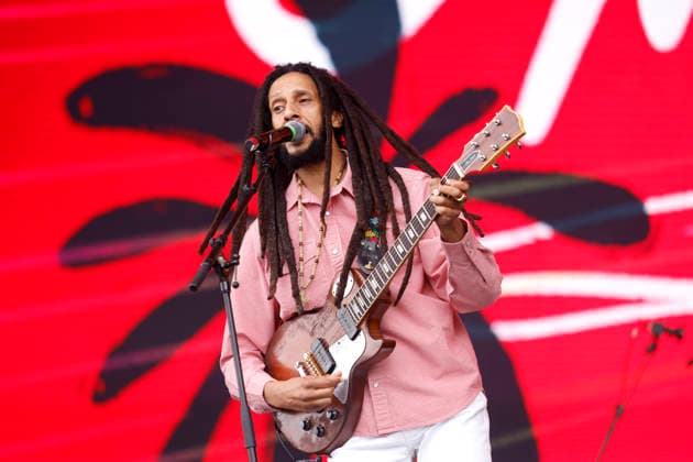 Sänger Julian Marley auf der Red Stage beim Summerjam Festival 2026 am Fühlinger See. Das Summerjam Festival ist eines der größten Reggae-Festivals in Europa und existiert dieses Jahr 39 Jahre, 29 davon in Köln. Köln, 05.07.2026 NRW Deutschland *** Singer Julian Marley on the Red Stage at the 2026 Summerjam Festival at Fühlinger See. The Summerjam Festival is one of the largest reggae festivals in Europe and is celebrating its 39th anniversary this year, 29 of which have been held in Cologne. Cologne, July 5, 2026, North Rhine-Westphalia, Germany Copyright: xChristophxHardtx