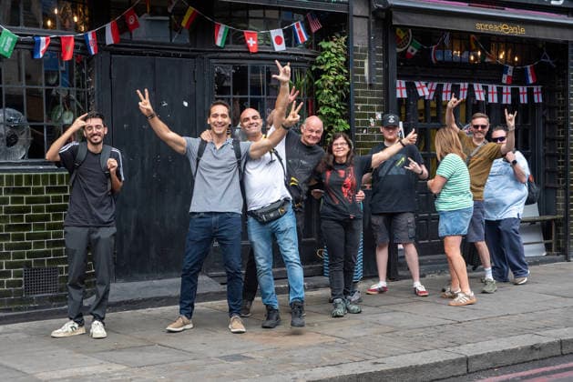 Metallica fans by the pop up ship in London, UK - 5Jul 2026 Metallica fans pose for a photo outside the pop up shop in London. Metallica heavy metal band is having two concerts in London over the weekend as part of the M72 World Tour. Hundreds of Metallica fans were seen queuing up to buy some memorabilia by the Metallica pop up shop which is open for 4 days in London, UK. London United Kingdom Copyright: xKrisztianxElekx xSOPAxImagesx SSS_20260705_POPUP_SHOP_0011005044