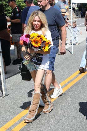 Celebrities enjoy a bright, warm day shopping at the Farmers Market Featuring: E. G. Daily Where: Studio City, California, United States When: 05 Jul 2026 Credit: H2Y INSTARimages EDITORIAL USE ONLY. NOT FOR USE BY NEWSPAPERS BASED IN THE UK. Copyright: xx instar55830626