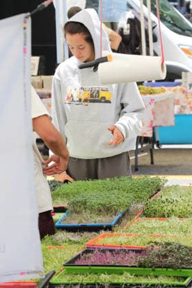 Celebrities enjoy a bright, warm day shopping at the Farmers Market Featuring: Shiloh Jolie Where: Studio City, California, United States When: 05 Jul 2026 Credit: H2Y INSTARimages EDITORIAL USE ONLY. NOT FOR USE BY NEWSPAPERS BASED IN THE UK. Copyright: xx instar55830649