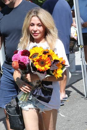 Celebrities enjoy a bright, warm day shopping at the Farmers Market Featuring: E. G. Daily Where: Studio City, California, United States When: 05 Jul 2026 Credit: H2Y INSTARimages EDITORIAL USE ONLY. NOT FOR USE BY NEWSPAPERS BASED IN THE UK. Copyright: xx instar55830627