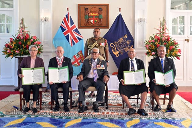 ANTHONY ALBANESE PACIFIC ISLANDS VISIT, Australia™s Minister for Foreign Affairs Penny Wong, Prime Minister Anthony Albanese, Fiji™s President Ratu Naiqama Lalabalavu, Fiji™s Prime Minister Sitiveni Rabuka and Minister for Foreign Affairs Sakiasi Raisevu Ditoka pose for photos after signing a treaty and an alliance at State House in Suva, Fiji, Monday, July 6, 2026. ( NO ARCHIVING SUVA FIJI  Copyright: xMICKxTSIKASx 20260706119280606552