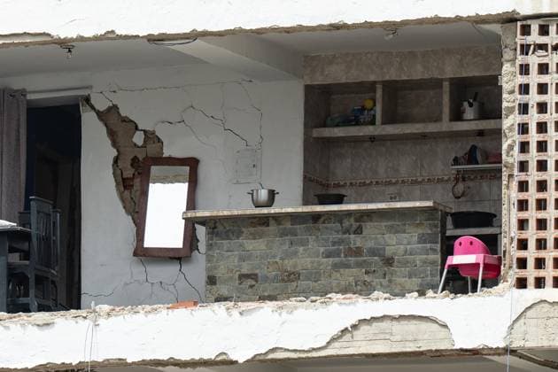 Devastation in Venezuela after twin earthquakes LA GUAIRA, VENEZUELA - JULY 5: A view of the catastrophic destruction across the Caraballeda and Caribe neighborhoods in the coastal city of La Guaira, Venezuela, on July 5, 2026, the area hardest hit by the recent 7.2 and 7.5 magnitude twin earthquakes. Cem Tekkesinoglu Anadolu La Guaira Venezuela. Editorial use only. Please get in touch for any other usage.  Copyright: x2026xAnadoluxCemxTekkesinoglux