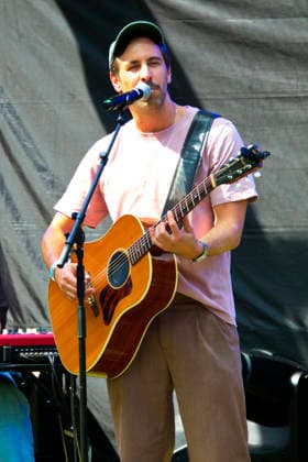 Max Giesinger live bei einem Konzert beim Howege Tierpark-Fest im Tierpark Berlin. Berlin, 05.07.2026 *** Max Giesinger performing live at a concert during the Howege Zoo Festival at the Berlin Zoo, Berlin, July 5, 2026 Foto:xC.xBehringx xFuturexImagex giesinger_6707
