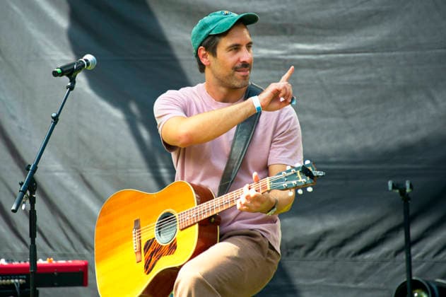 Max Giesinger live bei einem Konzert beim Howege Tierpark-Fest im Tierpark Berlin. Berlin, 05.07.2026 *** Max Giesinger performing live at a concert during the Howege Zoo Festival at the Berlin Zoo, Berlin, July 5, 2026 Foto:xC.xBehringx xFuturexImagex giesinger_6710