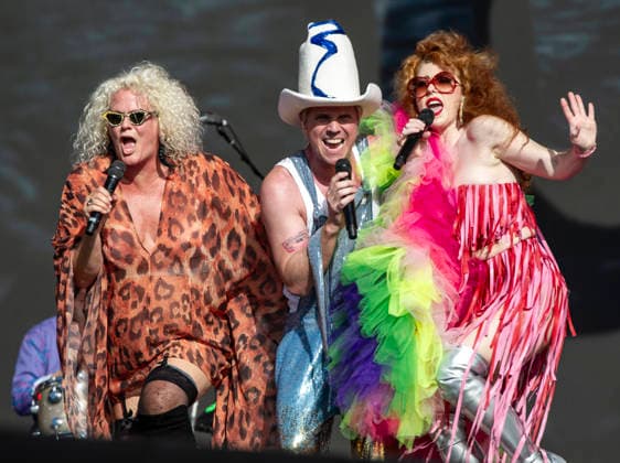 Scissor Sisters at BST Festival 05 July 2026 Scissor Sisters perform at American Express presents BST Hyde Park Festival in London on 5th July 2026. Guest appearance from Mel C. Jason Jake Shears Sellards lead vocals, Scott Babydaddy Hoffman bass guitar, Derek Del Marquis Gruen lead guitar., Credit:Zoran Veselinovic B4859 Avalon UK, London, Hyde Park  Copyright: xZoranxVeselinovicx xB4859x xAvalonx 1114743315