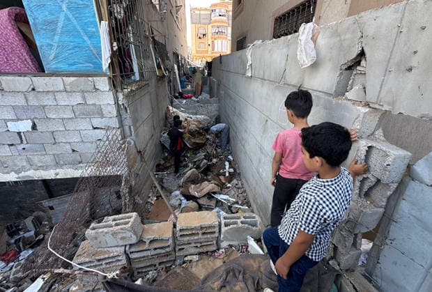 Palestinians inspect the damage caused by an Israeli midnight strike on an apartment building in the Tel al-Hawa neighborhood south of Gaza City Palestinians inspect the damage caused by an Israeli midnight strike on an apartment building in the Tel al-Hawa neighborhood south of Gaza City on July 6, 2026. The Israeli airstrike killed a man and his wife, injured others, and caused extensive damage to the targeted building. Photo by Mikael Bahar apaimages Gaza city Gaza Strip Palestinian Territory 060726_Gaza_MB_00(6) Copyright: xapaimagesxMikaelxBahar xapaimagesx