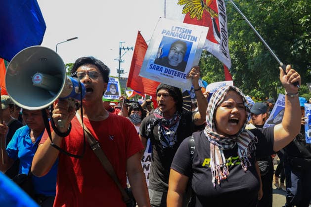 Protesters march toward Philippine Senate as VP Sara Duterte s Impeachment Trail kicks off METRO MANILA, PHILIPPINES – JULY 6: Anti-Sara Duterte protesters march towards the Philippine Senate, as Vice President Sara Duterte s impeachment trial commences, in Pasay City, Metro Manila, Philippines, on July 6, 2026. The impeachment trial of vice president Sara Duterte officially started on July 6 and is expected to last for several months. This comes amid rising political tensions over the impeachment trial and a growing calls for accountability for alleged corruption involving officials in nationwide flood-control projects. Daniel Ceng Anadolu Metro Manila Philippines. Editorial use only. Please get in touch for any other usage.  Copyright: x2026xAnadoluxDanielxCengx